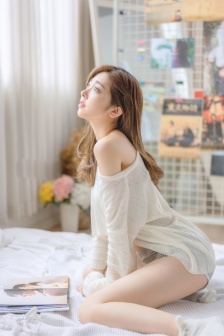 善良漂亮的女老板中字